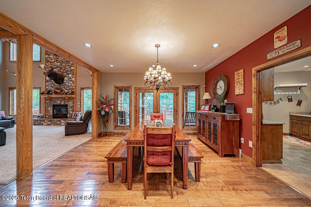 1096 SNAKE RIVER Road