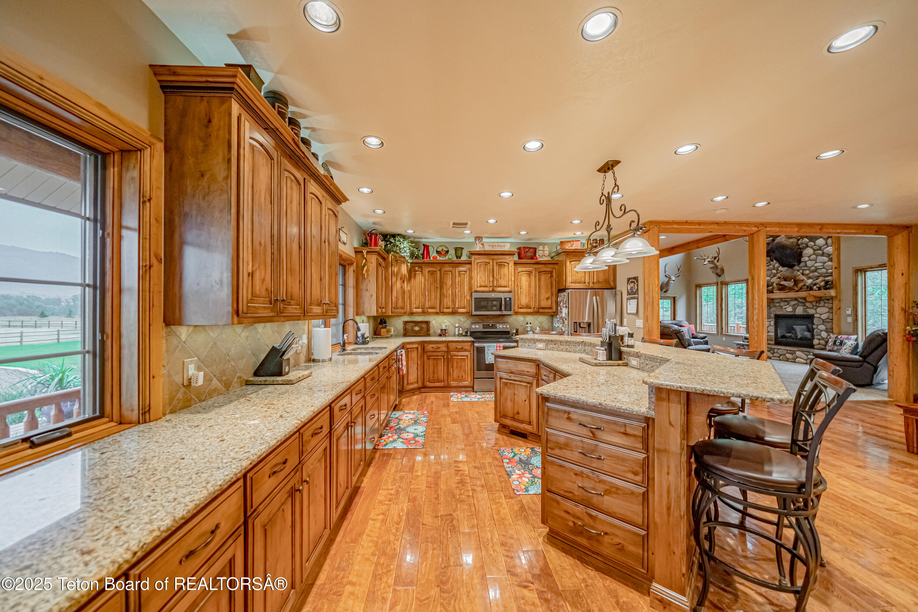 1096 SNAKE RIVER Road