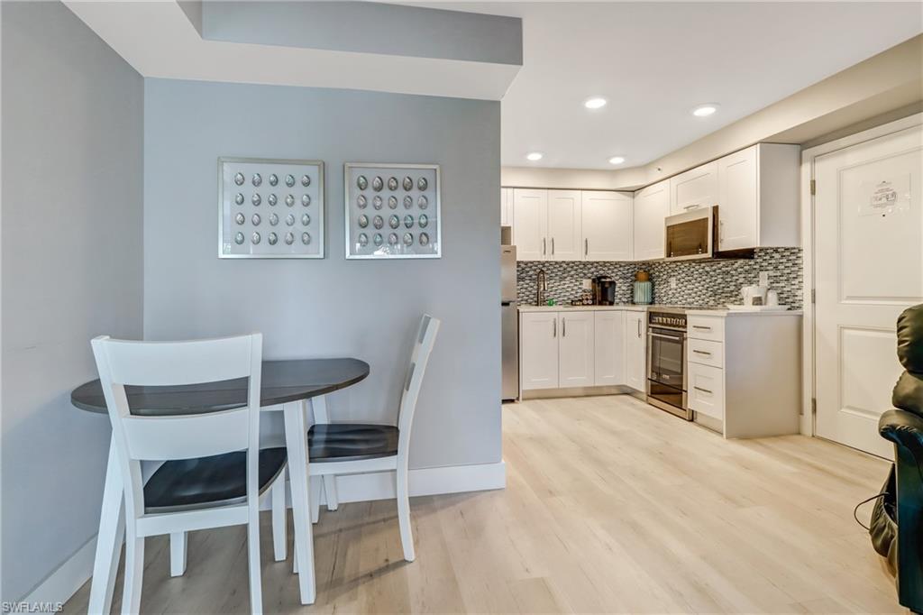 900 Broad AVE S # 231 Unit: 230-231