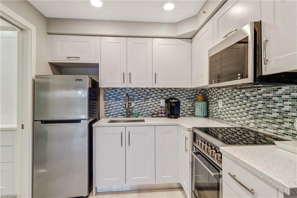 900 Broad AVE S # 231 Unit: 230-231