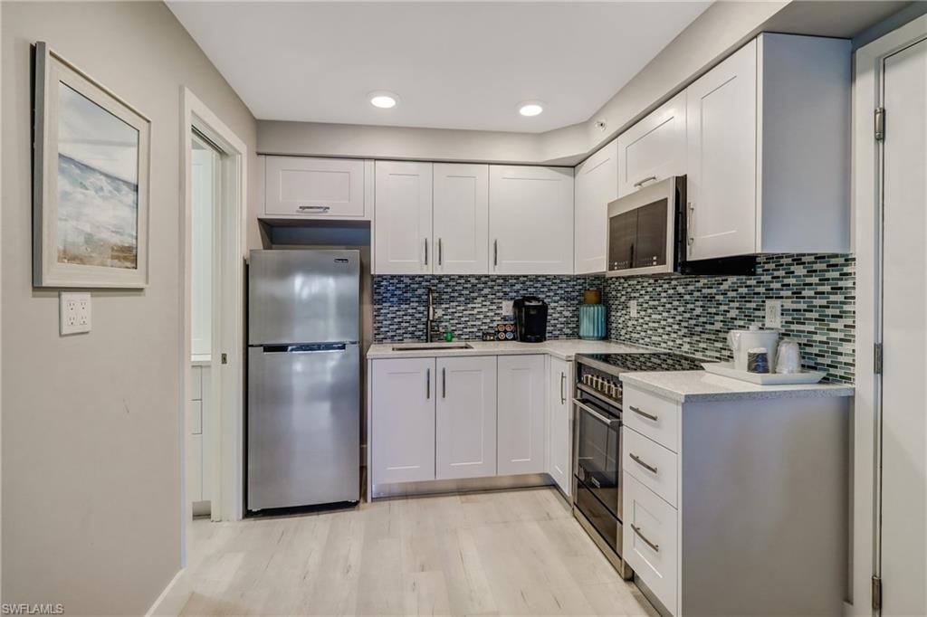 900 Broad AVE S # 231 Unit: 230-231