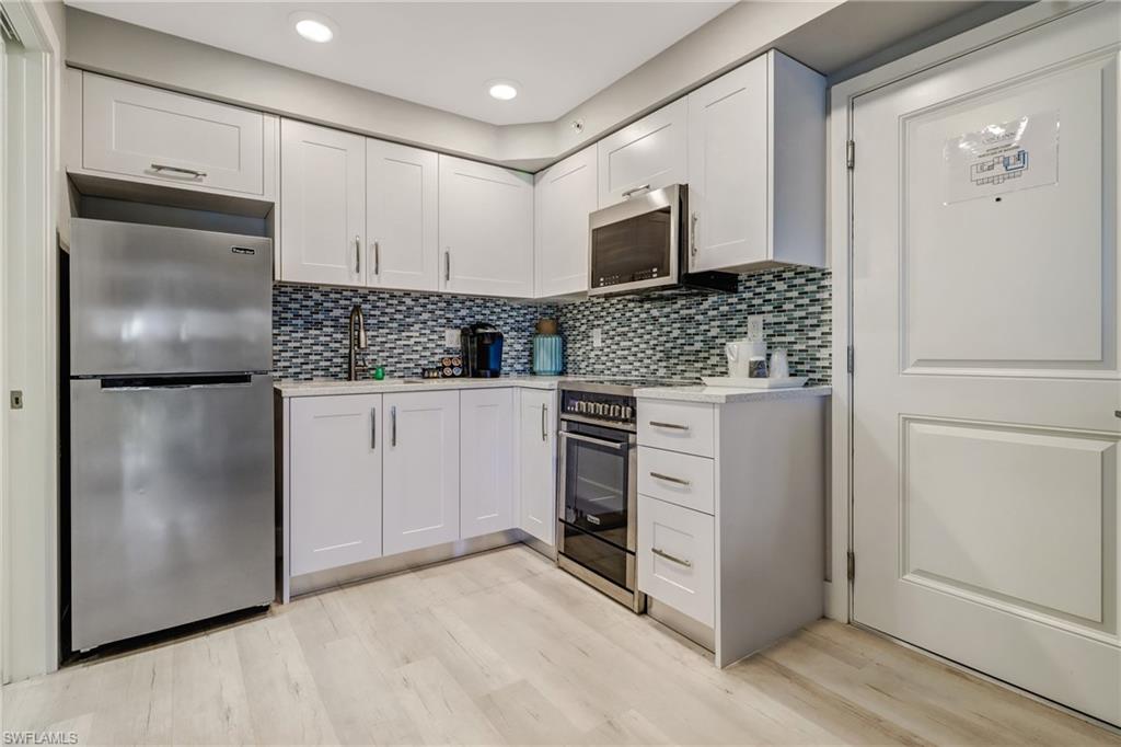 900 Broad AVE S # 231 Unit: 230-231