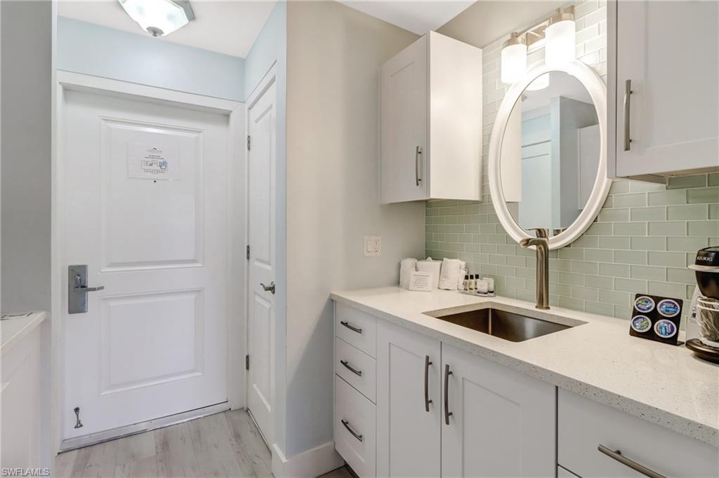900 Broad AVE S # 231 Unit: 230-231