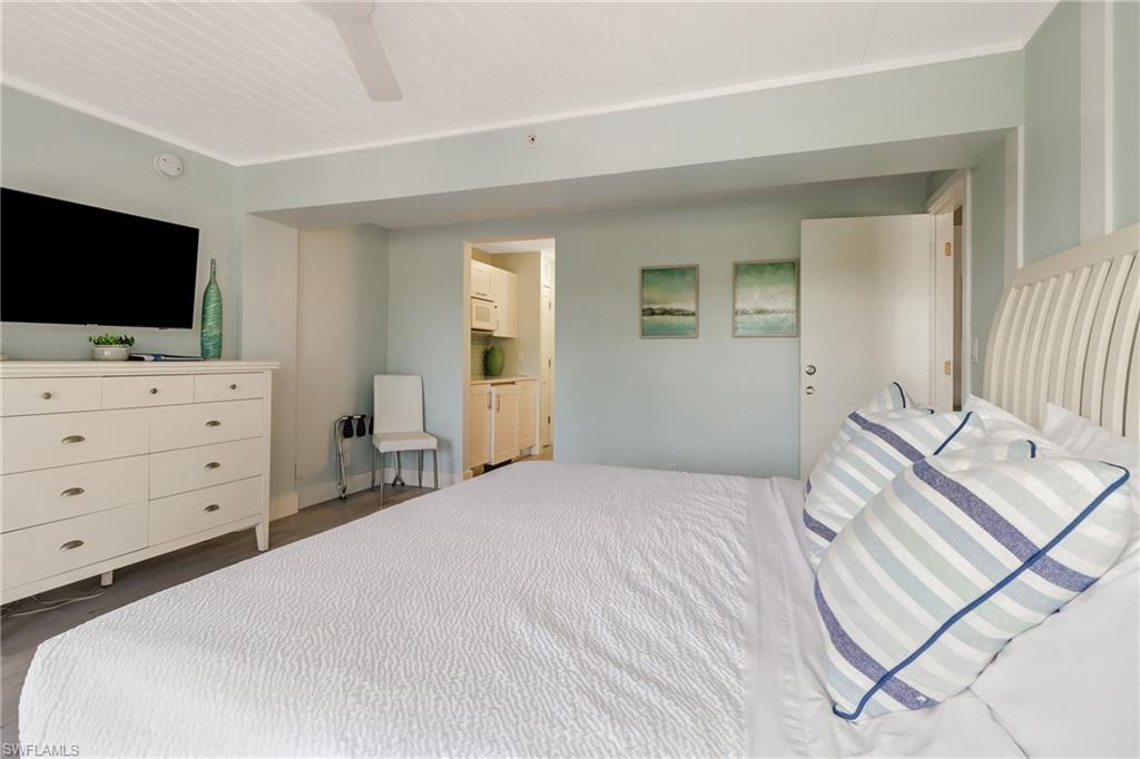 900 Broad AVE S # 231 Unit: 230-231