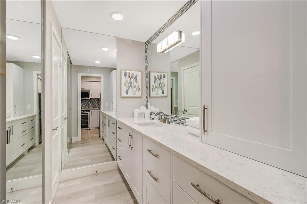 900 Broad AVE S # 231 Unit: 230-231