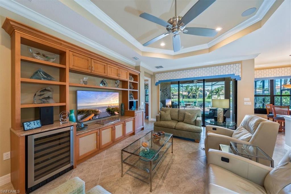 3232 Pacific DR