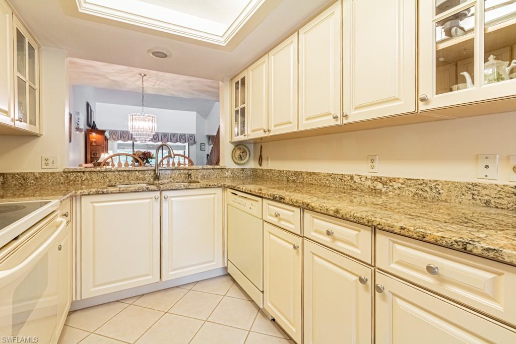 2124 Buckingham LN # 15 Unit: U-15