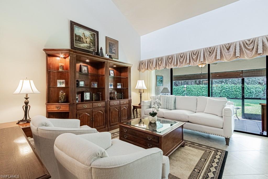 2124 Buckingham LN # 15 Unit: U-15