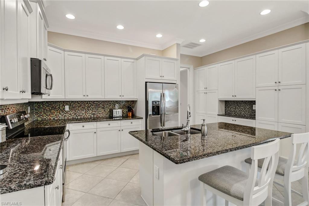 7194 Dominica DR