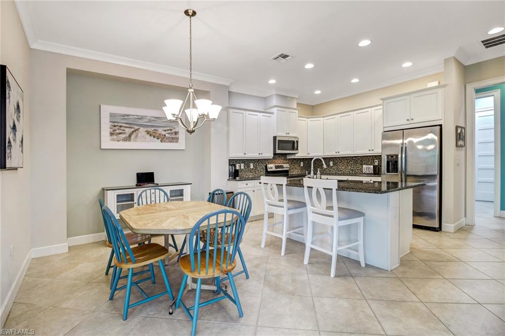 7194 Dominica DR