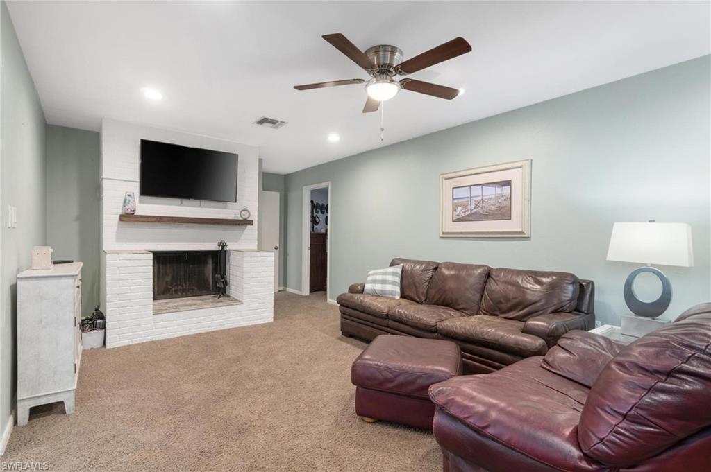 6235 Lancewood WAY