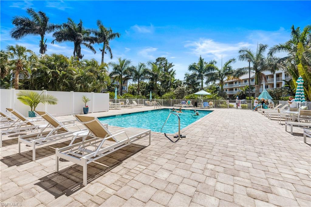 3002 Sandpiper Bay CIR # A305