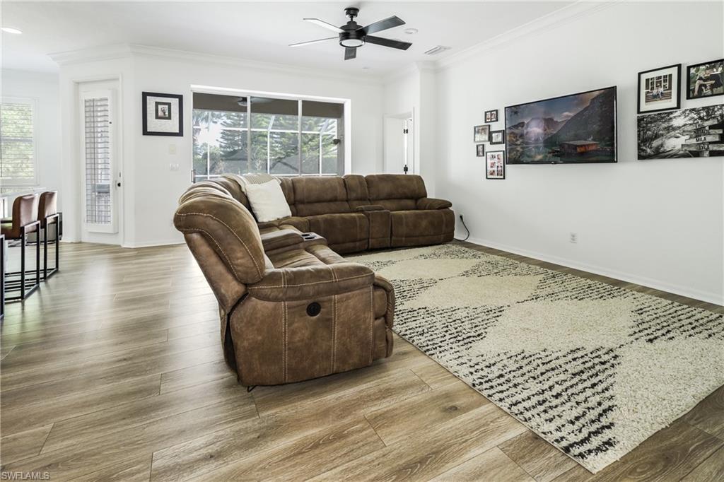 3843 Recreation LN
