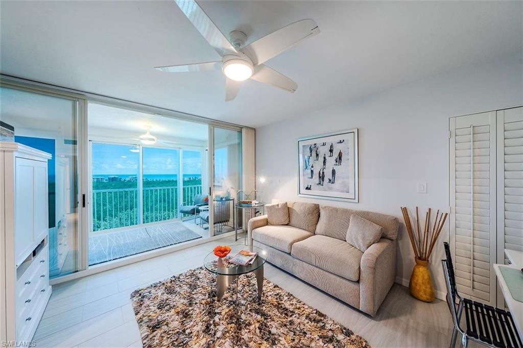 7515 Pelican Bay BLVD # 9C