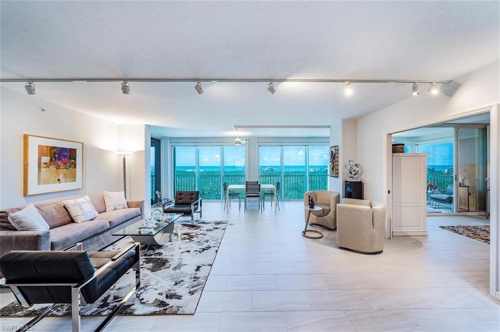 7515 Pelican Bay BLVD # 9C