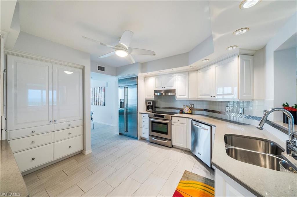 7515 Pelican Bay BLVD # 9C