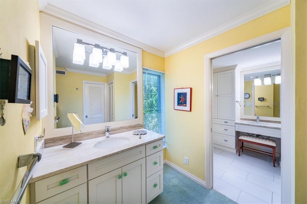 103 Clubhouse LN # 382 Unit: B-382