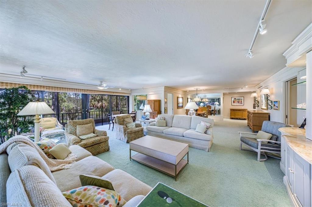 103 Clubhouse LN # 382 Unit: B-382