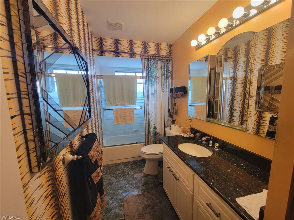 2700 Gulfview DR