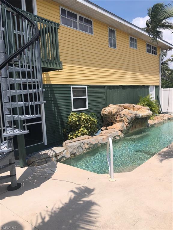 2700 Gulfview DR