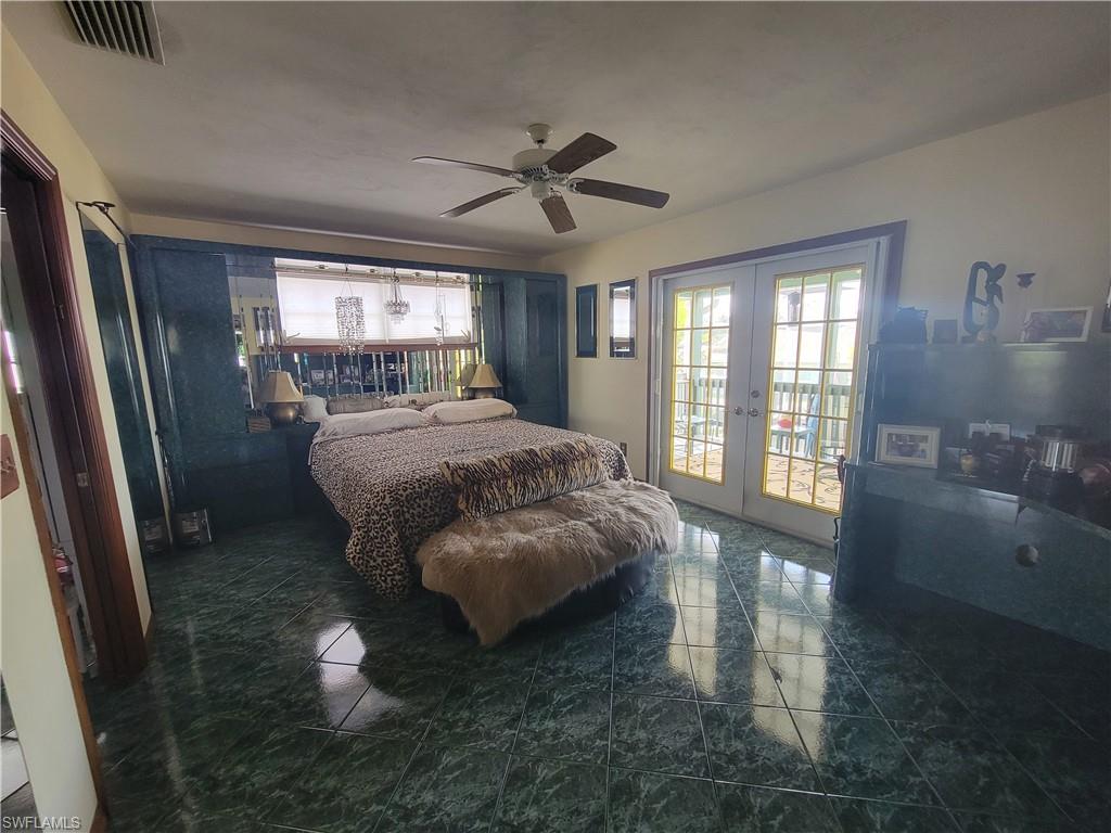 2700 Gulfview DR