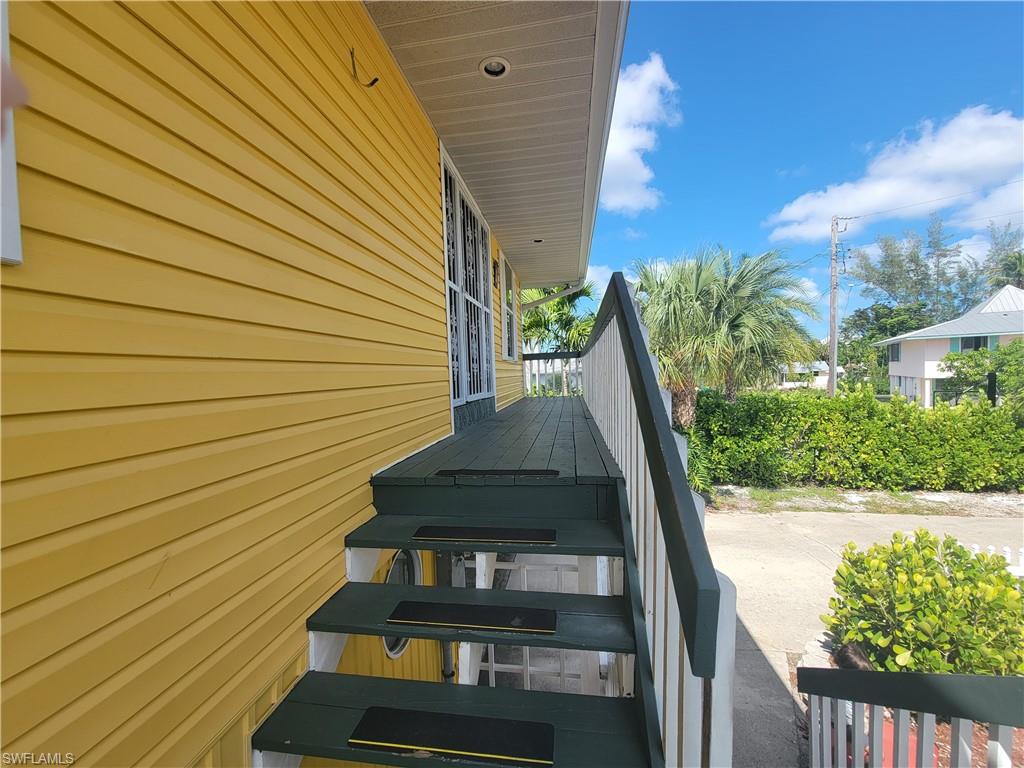 2700 Gulfview DR