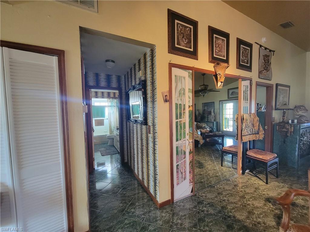 2700 Gulfview DR