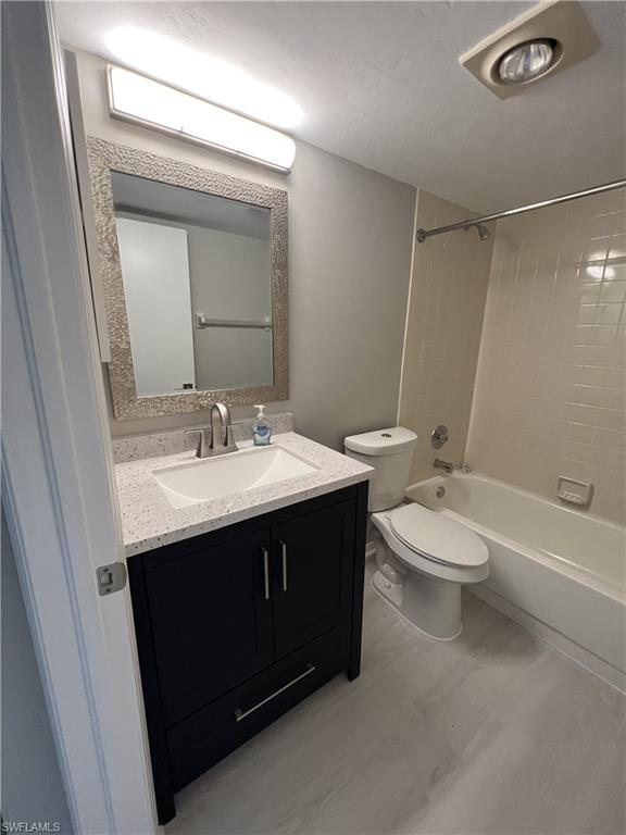 1207 Commonwealth CIR # 101 Unit: B-101