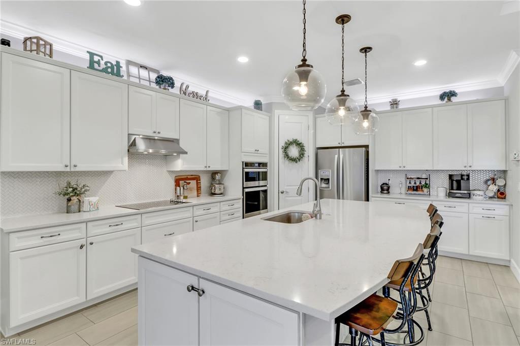 2361 Tangerine LN