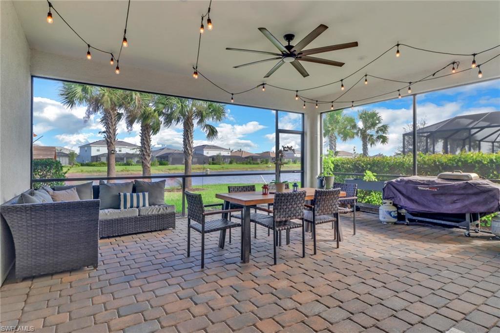 2361 Tangerine LN