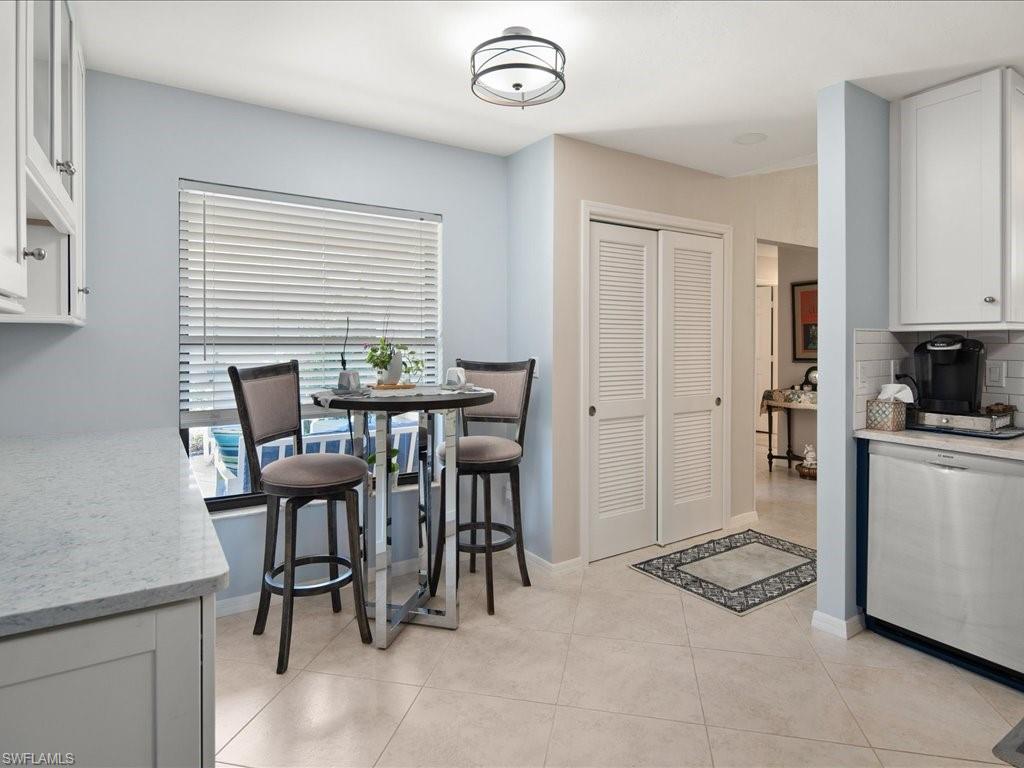 426 Kings WAY # 44 Unit: 3-44