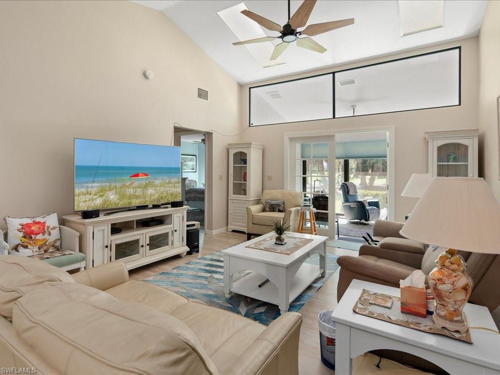 426 Kings WAY # 44 Unit: 3-44