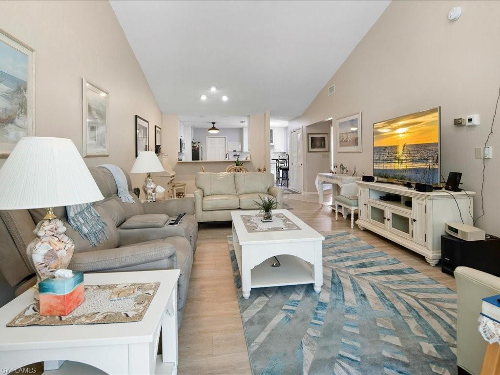 426 Kings WAY # 44 Unit: 3-44