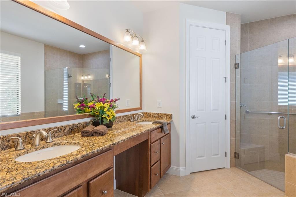 9933 Alhambra LN