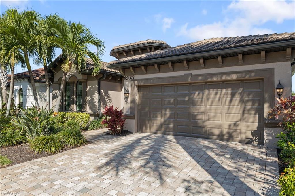9933 Alhambra LN