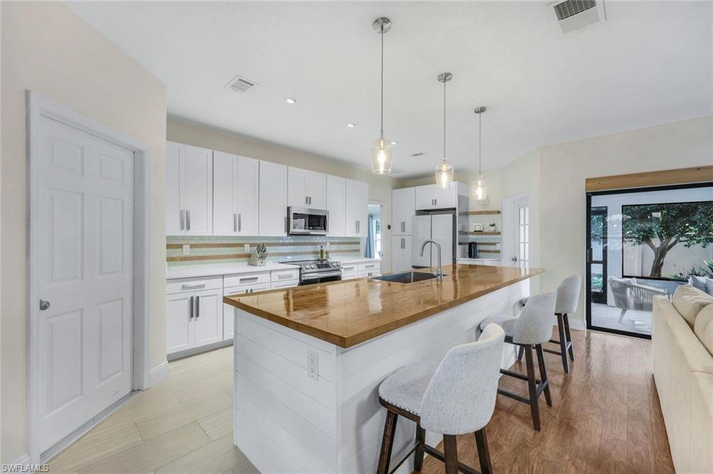 19243 Cypress View DR