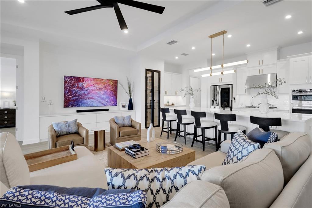 15338 Aprile ST