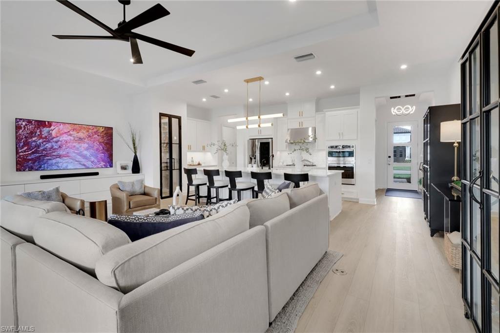 15338 Aprile ST
