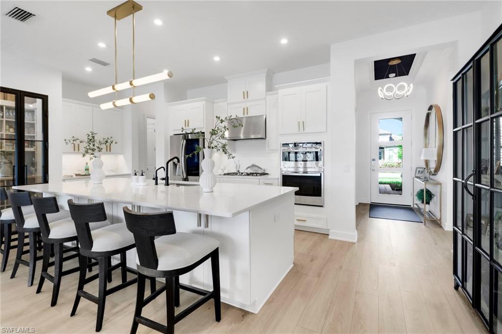 15338 Aprile ST