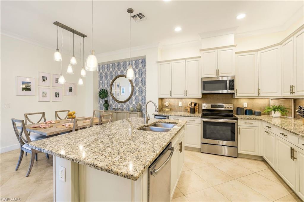7136 Dominica DR