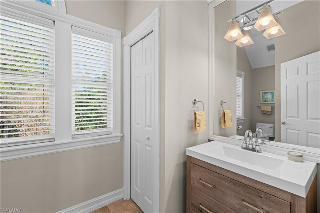 1495 Gordon River LN