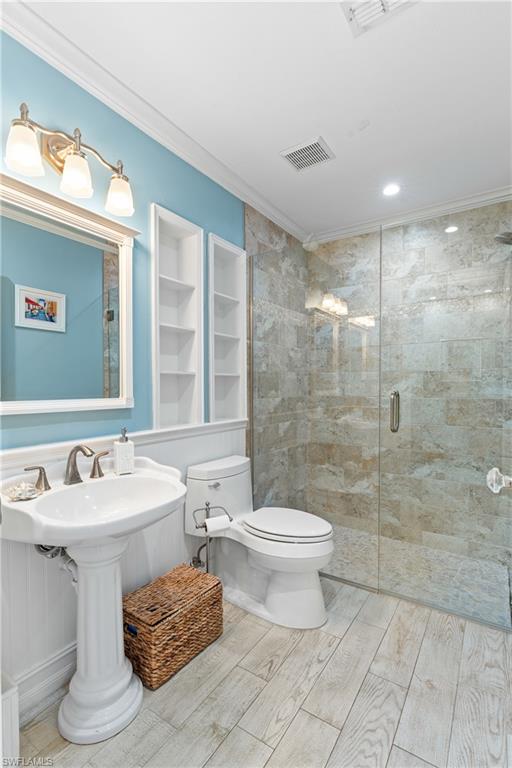 1495 Gordon River LN