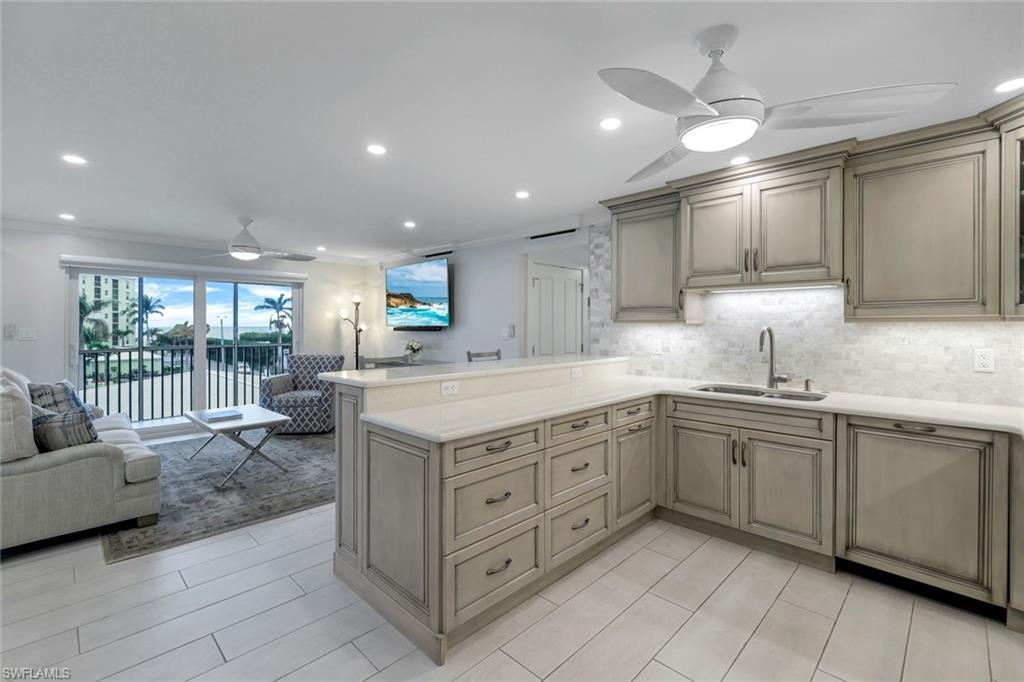 3450 Gulf Shore BLVD N 306
