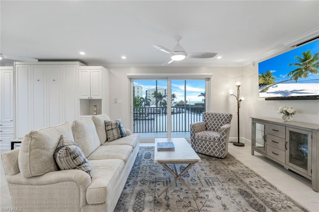 3450 Gulf Shore BLVD N 306