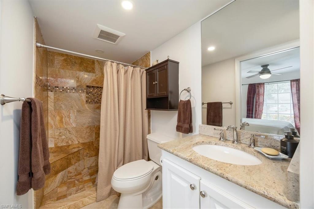 389 Country Club LN