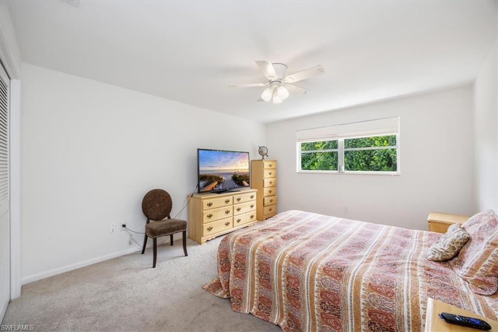 389 Country Club LN