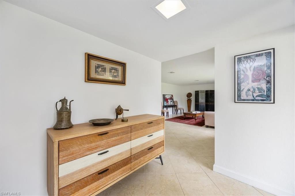 389 Country Club LN