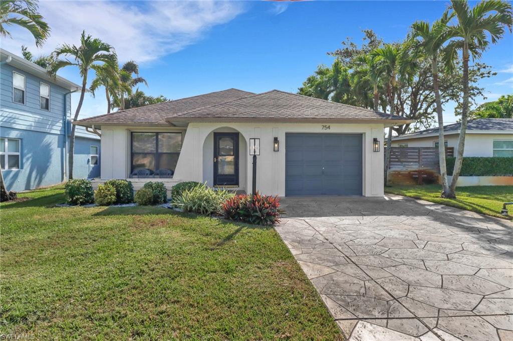 754 95th AVE N