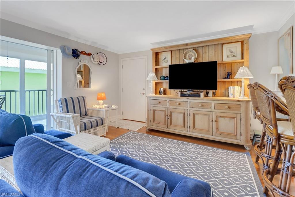 2850 Gulf Shore BLVD N # 203