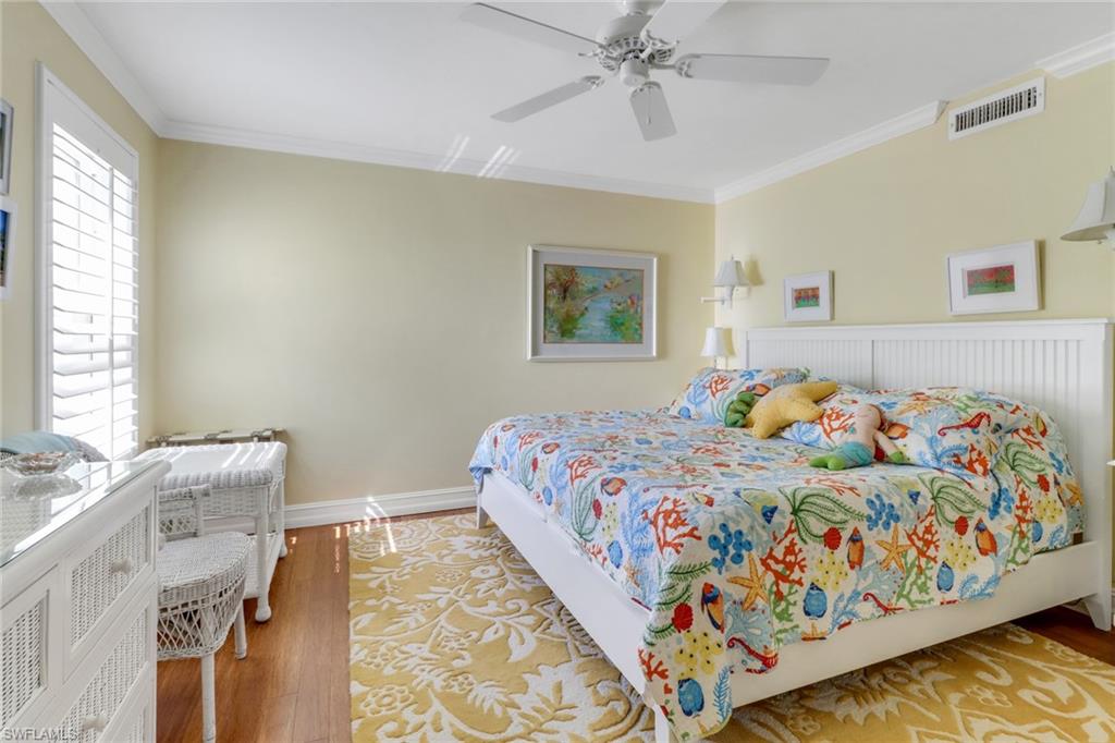 2850 Gulf Shore BLVD N # 203
